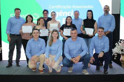 Programa Sicredi Fortalece beneficia 131 associados empresários do Paraná